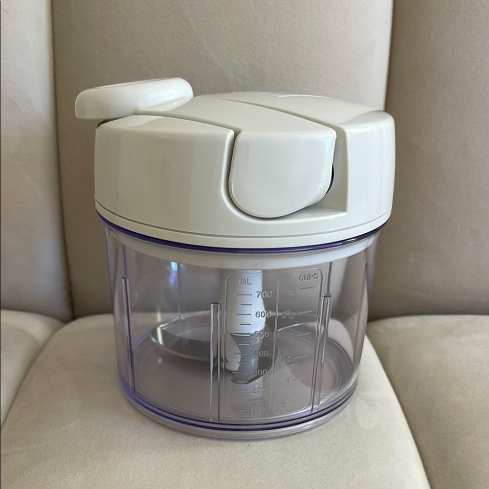 White and Clear Manual Food Chopper